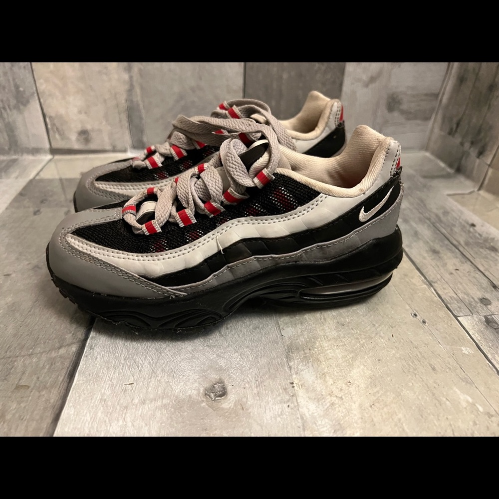 Kids nike air max size 11c